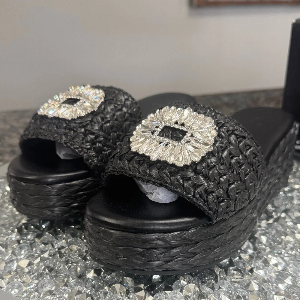 INC International Concepts Black Silver Raffia Woven Platform Sandals NEW 9.5